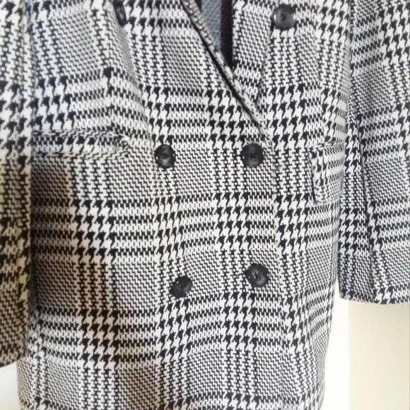 Houndstooth peacoat in size small - Picture 2 of 4